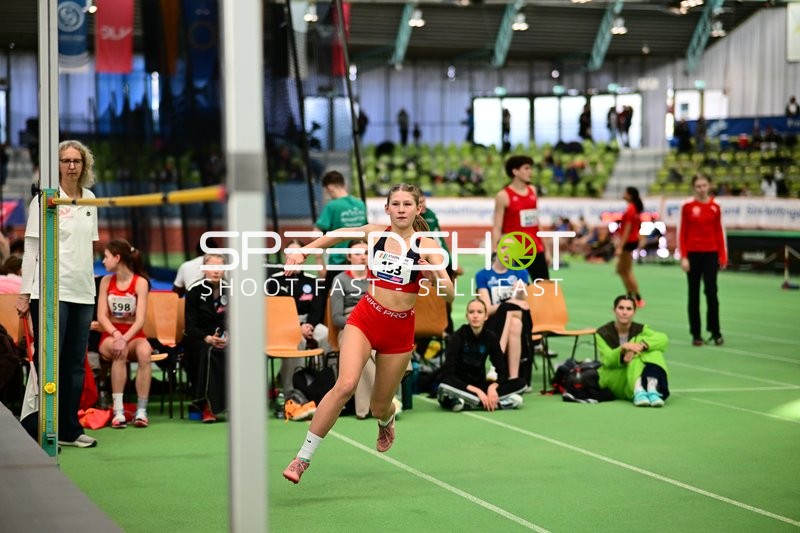 Startnummer 153 beim Hochsprung