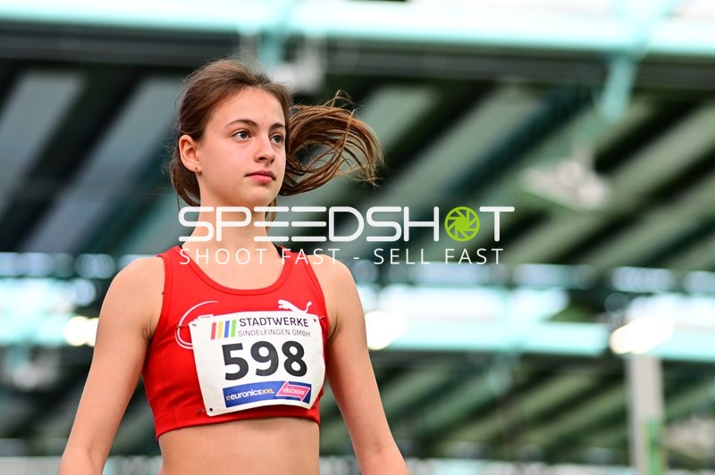 Athletin mit Startnummer 598