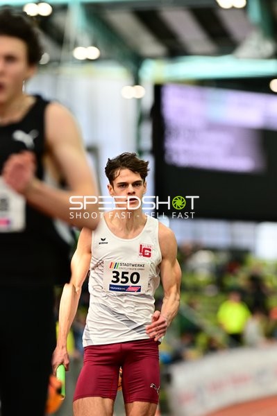Athlet mit Startnummer 350 in Aktion