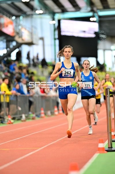 Läuferinnen mit Startnummern 262 und 725