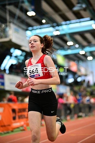 Startnummer 564 läuft im Glaspalast