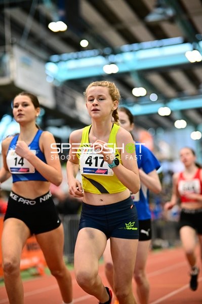 Läuferinnen mit Startnummern 417 und 14