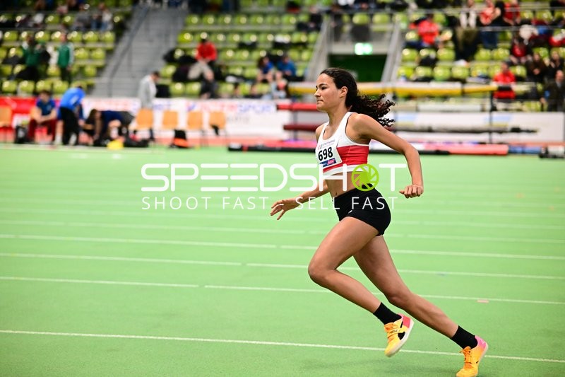 Startnummer 698 sprintet im Glaspalast