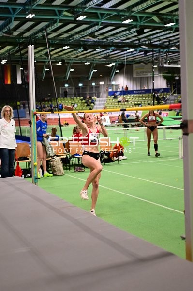 Startnummer 51 beim Hochsprung