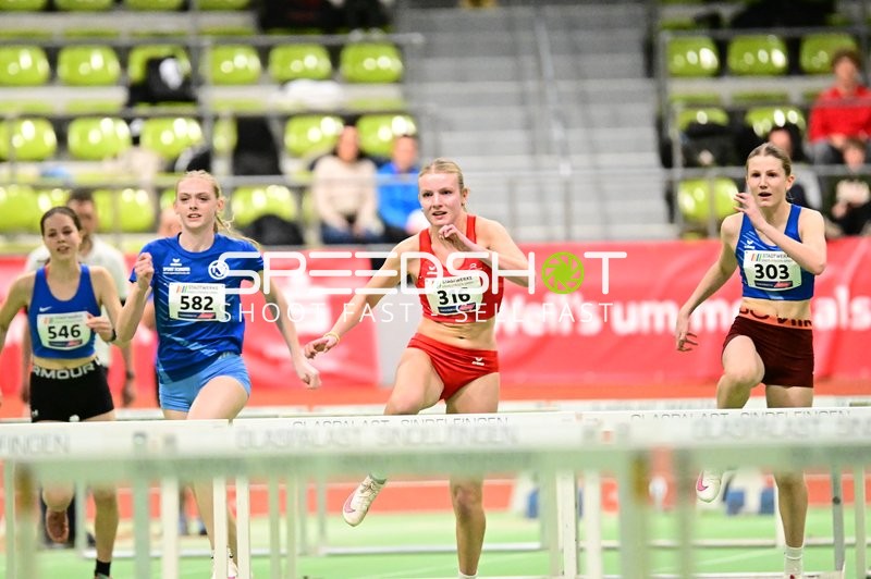 Hürdenlauf im Glaspalast Sindelfingen