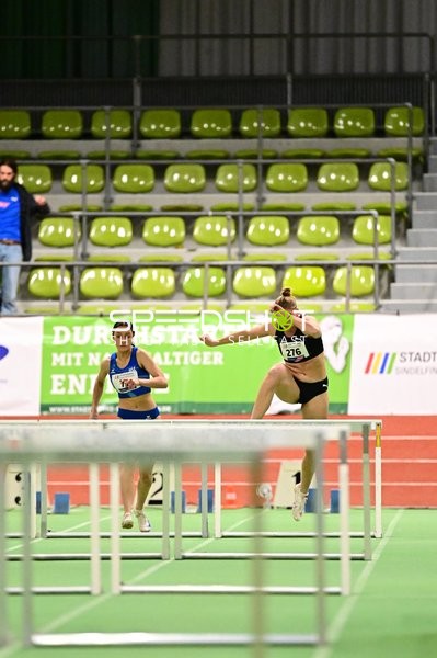 Hürdenlauf im Glaspalast