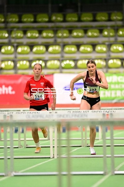 Hürdenlauf im Glaspalast Sindelfingen