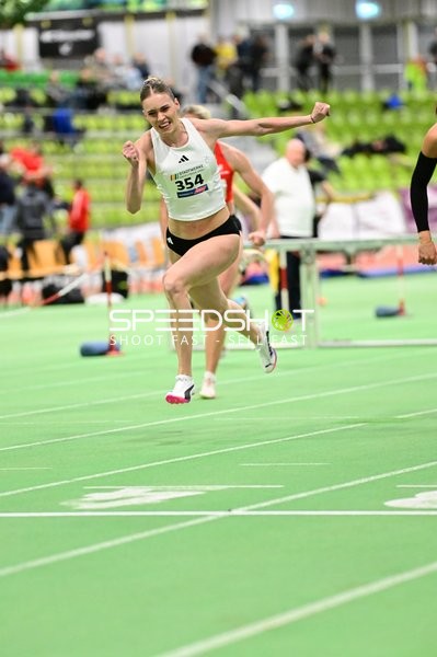 Startnummer 354 sprintet im Glaspalast