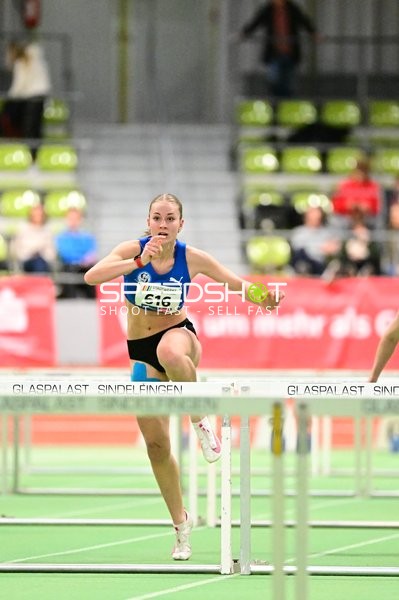 Startnummer 616 beim Hürdenlauf