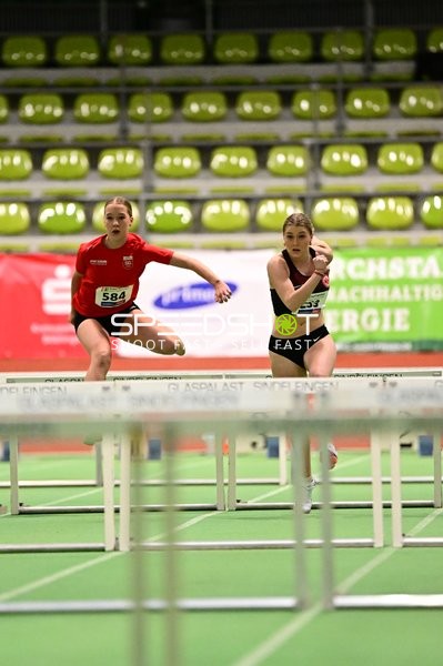 Hürdenlauf im Glaspalast