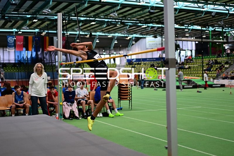 Hochsprung im Glaspalast