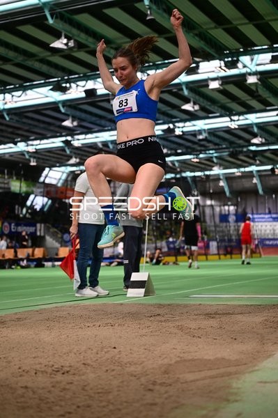 Startnummer 83 im Weitsprung