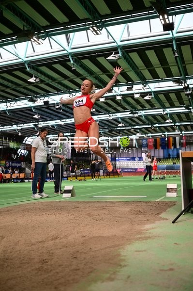 Startnummer 594 beim Weitsprung