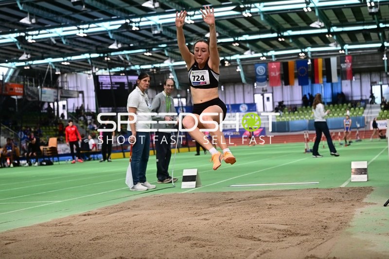 Weitsprung mit {null_724}