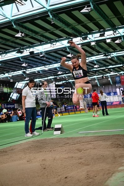 Startnummer 469 beim Weitsprung