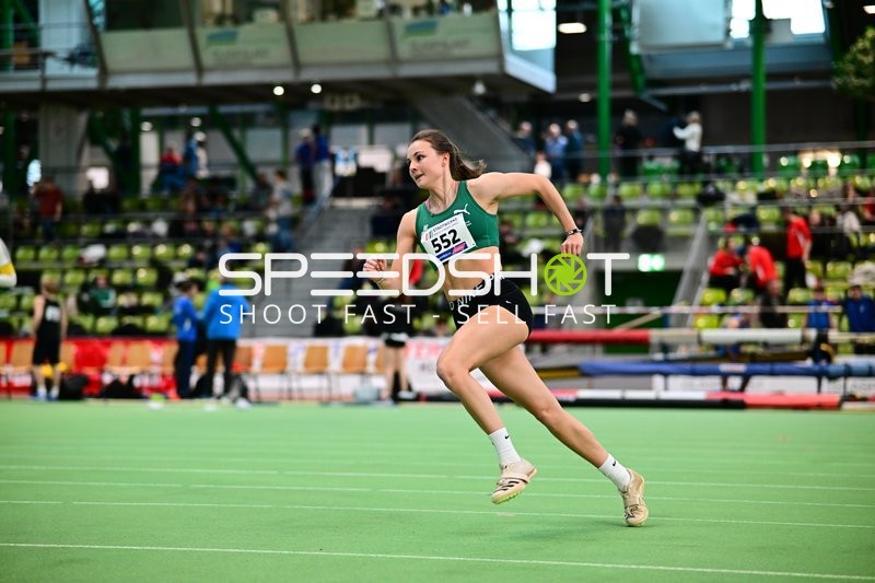 Startnummer 552 sprintet im Glaspalast