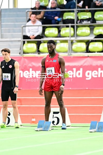 Athleten mit Startnummern 273 und 259