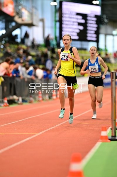 Startnummer 430 sprintet im Glaspalast