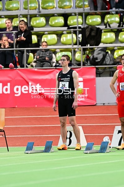 Athlet mit Startnummer 26 am Start