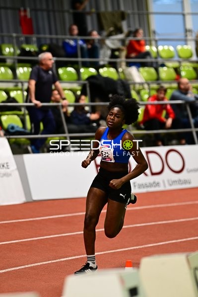 Startnummer 632 sprintet im Glaspalast