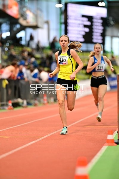 Startnummer 430 führt Rennen an