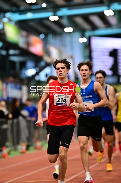 Startnummer 214 in Führung