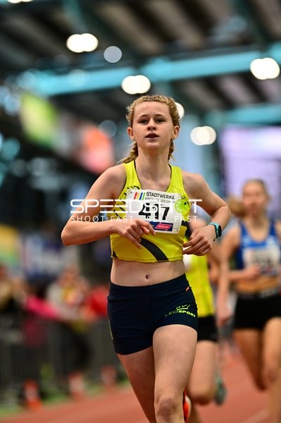 Startnummer 417 läuft im Glaspalast