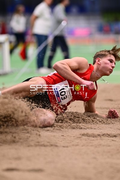 Weitsprung mit {null_103}