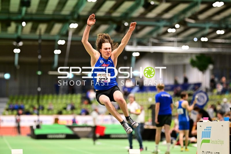 Startnummer 643 im Weitsprung