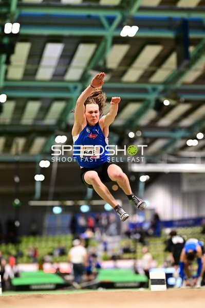 Startnummer 643 beim Weitsprung