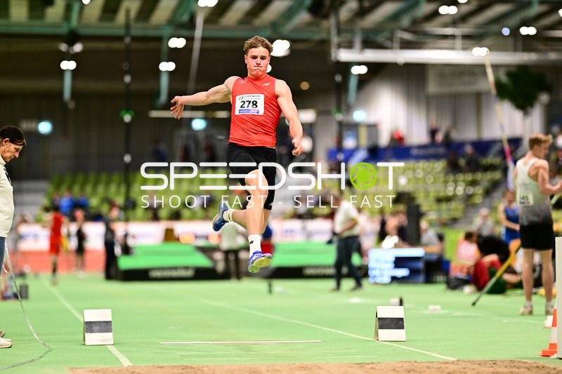 Startnummer 278 beim Weitsprung