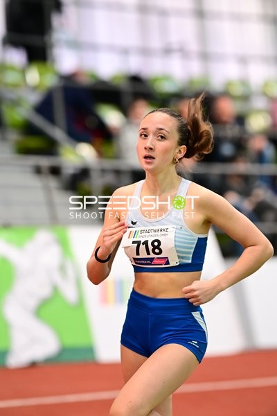 Marie Stocker mit Startnummer 718