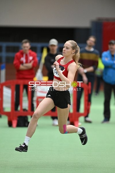 Athletin in Aktion in Erfurt