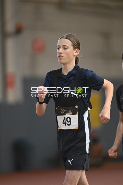 Athlet mit Startnummer 49 in Aktion