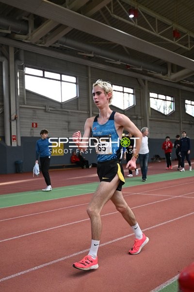 Athlet mit Startnummer 85 in Aktion