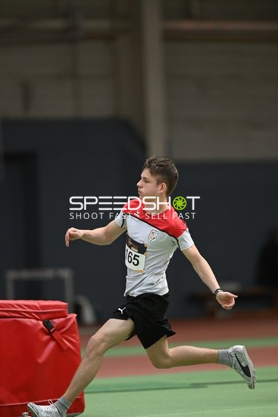 Athlet mit Startnummer 165 in Aktion