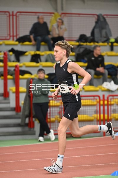 Athlet mit Startnummer 86 in Aktion