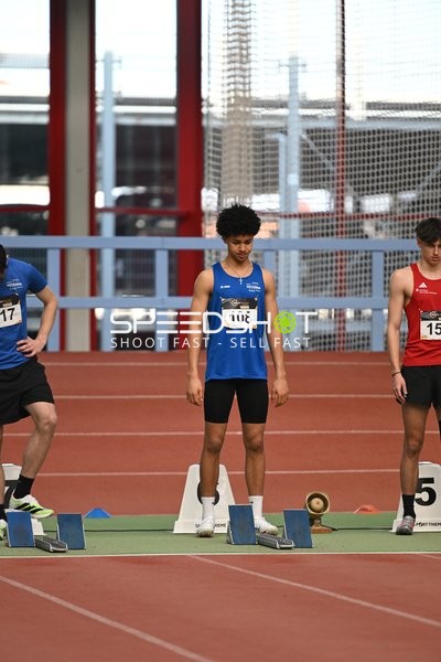 Athleten vor Startblock in Erfurt