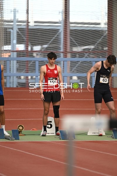 Athleten am Startblock in Erfurt