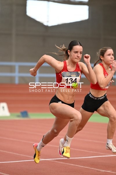 Athletinnen sprinten in Erfurt