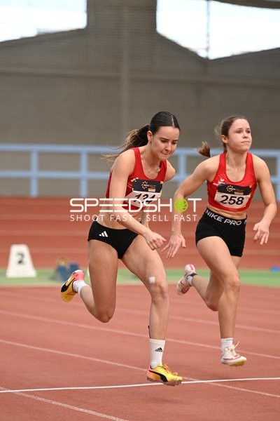 Athletinnen laufen in Erfurt