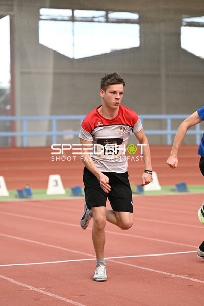 Athlet mit Startnummer 165 in Aktion