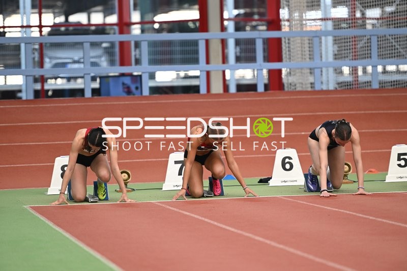 Athletinnen in Startposition