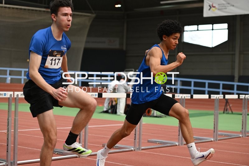Athleten überwinden Hürden in Erfurt