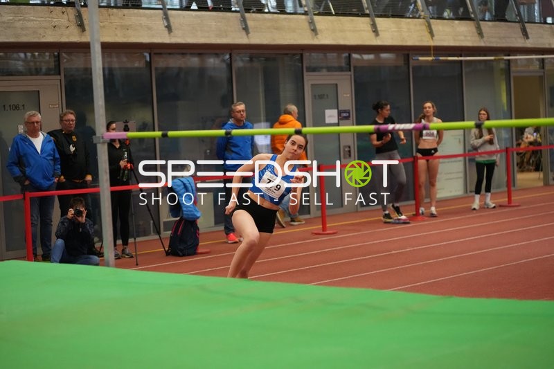 Athletin 779 beim Hochsprung