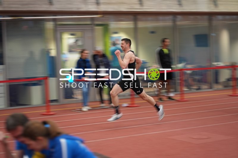 Athlet sprintet in Aktion