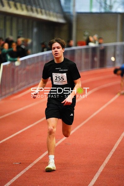 Athlet mit Startnummer 255 in Aktion