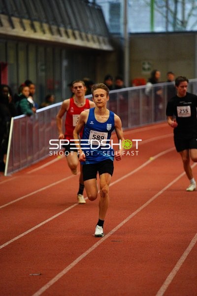 Läufer in Aktion bei Südbayrischer Meisterschaft