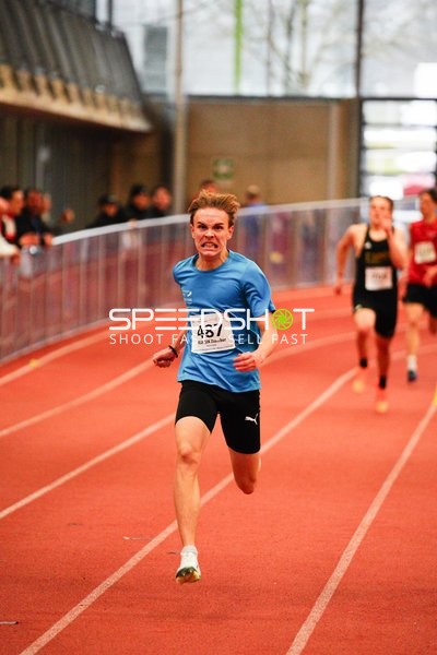 Sprint mit Startnummer 487