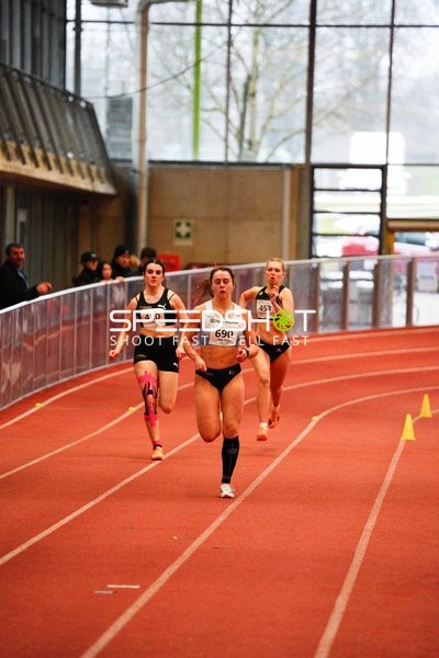 Drei Athletinnen laufen in München